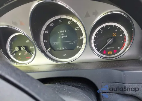 2009 Mercedes-Benz C 300 Luxury 4Matic/Sport 4Matic из США, поврежденный, VIN WDDGF81X39R069285